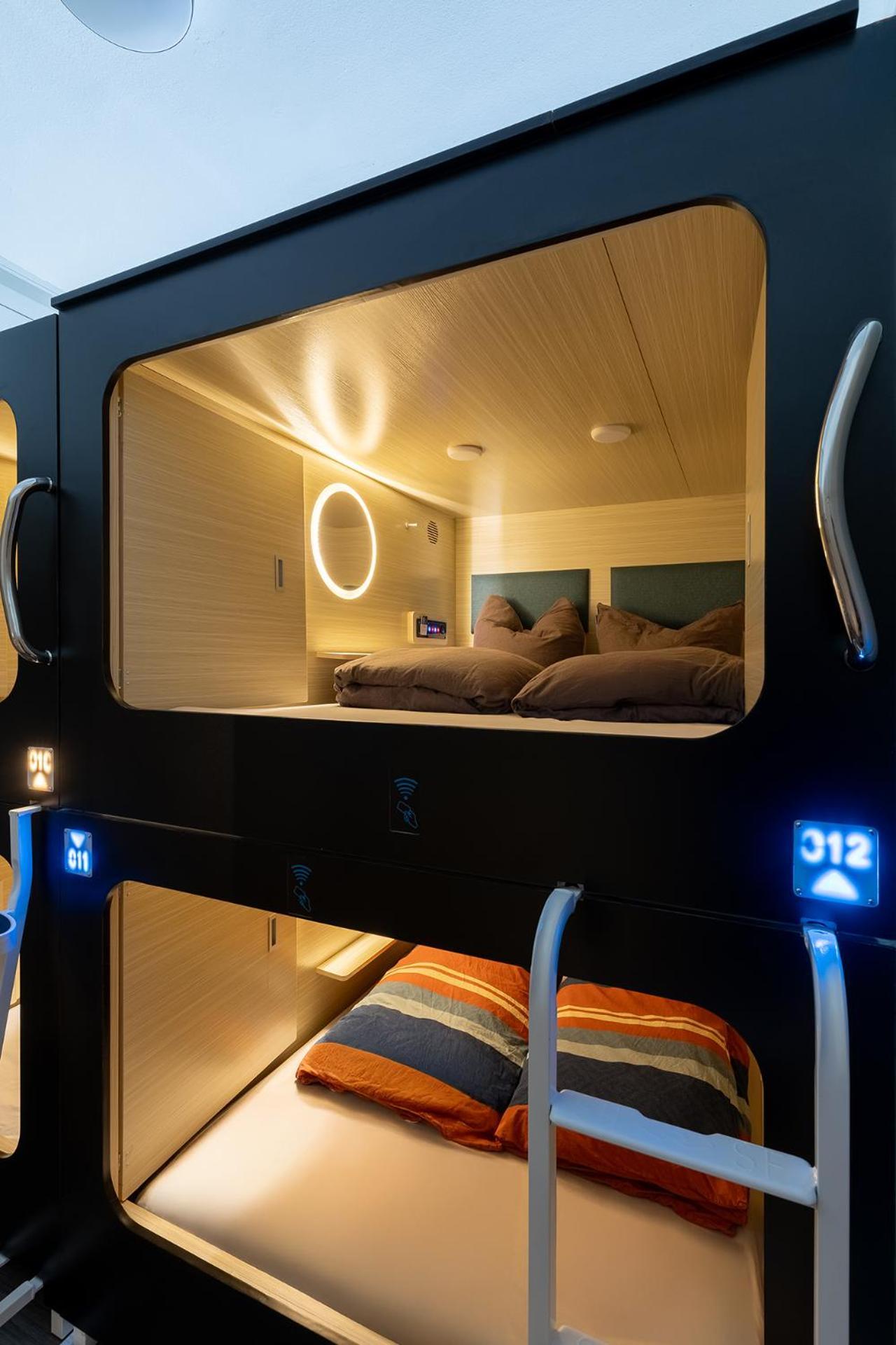 Mue Cubes Hotell Gundelfingen  Eksteriør bilde